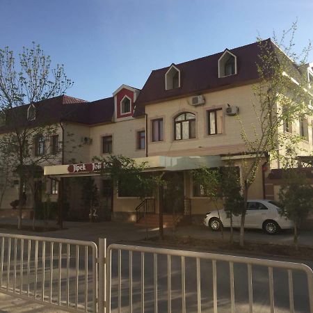 Jipek Joli Inn Nukus Exterior foto