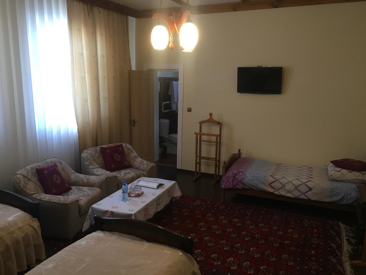 Jipek Joli Inn Nukus Exterior foto