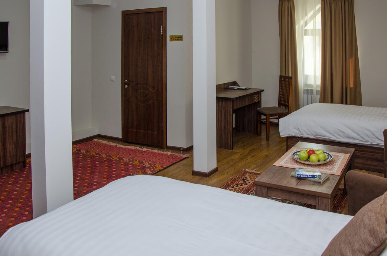 Jipek Joli Inn Nukus Exterior foto
