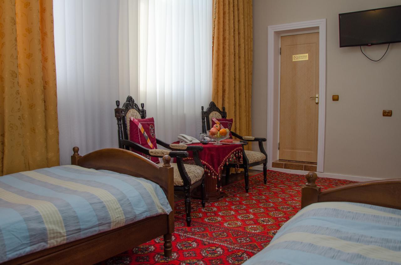 Jipek Joli Inn Nukus Exterior foto