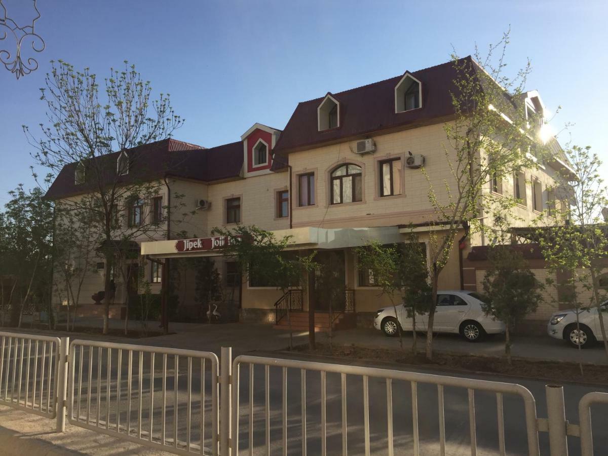 Jipek Joli Inn Nukus Exterior foto